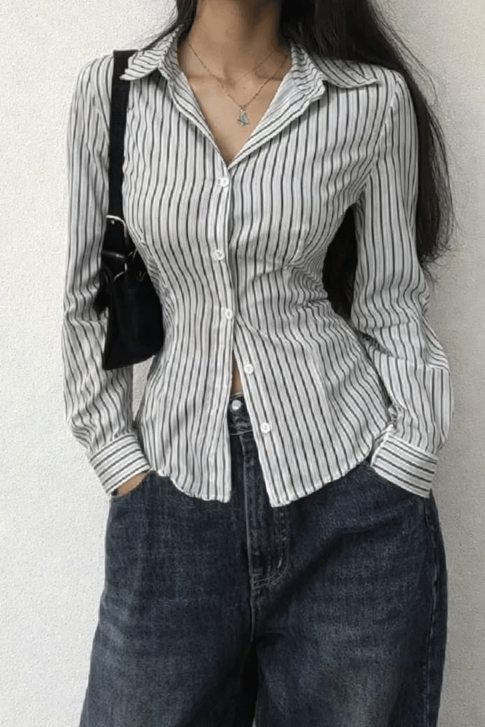 Camisa social listrada femenina